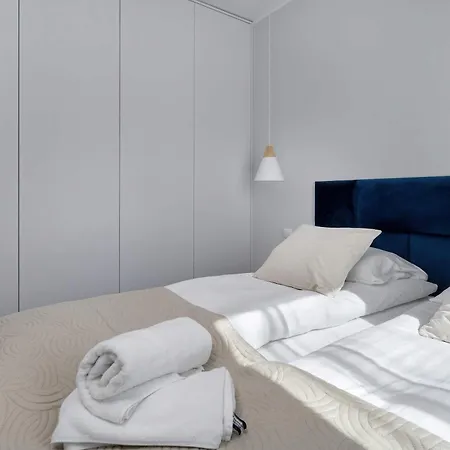 아파트 Tasteful Near Centennial Hall By Renters