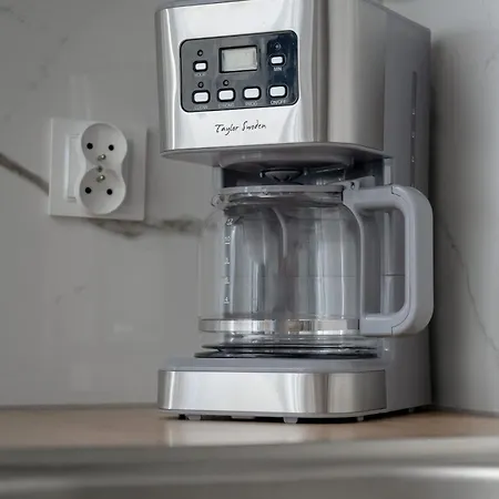 Apartment Tasteful Near Centennial Hall By Renters *