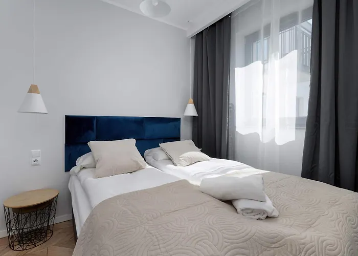 Tasteful Near Centennial Hall By Renters * 브로츠와프