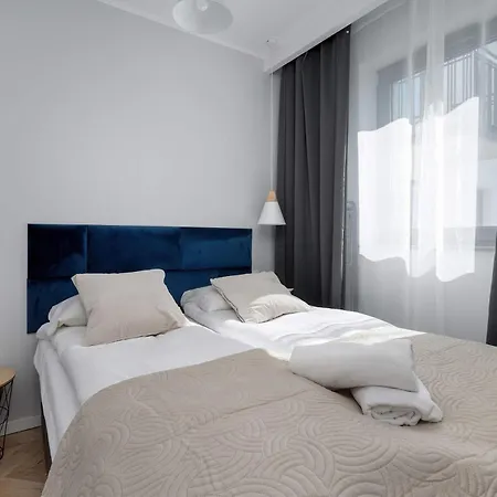 Tasteful Near Centennial Hall By Renters * Вроцлав