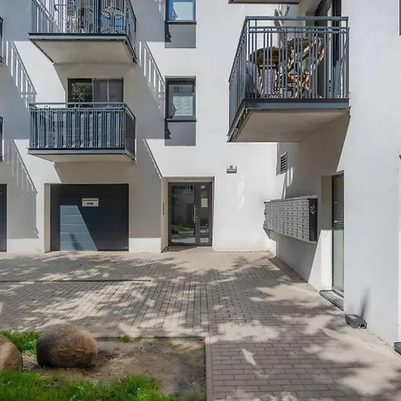 Tasteful Near Centennial Hall By Renters 弗罗茨瓦夫